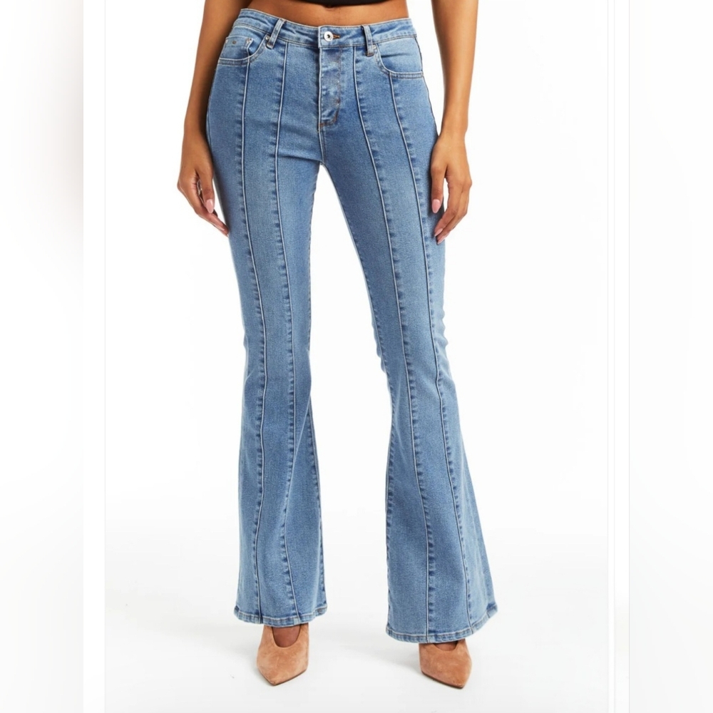 Tractr Mid Rise Sexy Flare Front Panel Jean In Indigo